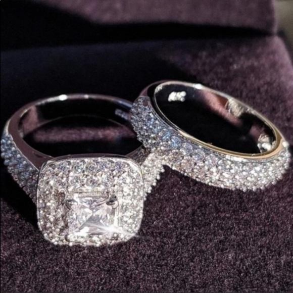 Jewelry - NEW 925 STERLING SILVER 2/SET DIAMOND RING, CUTE RING, SHINY RING.